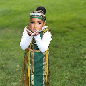 Meet your Posher, Halane